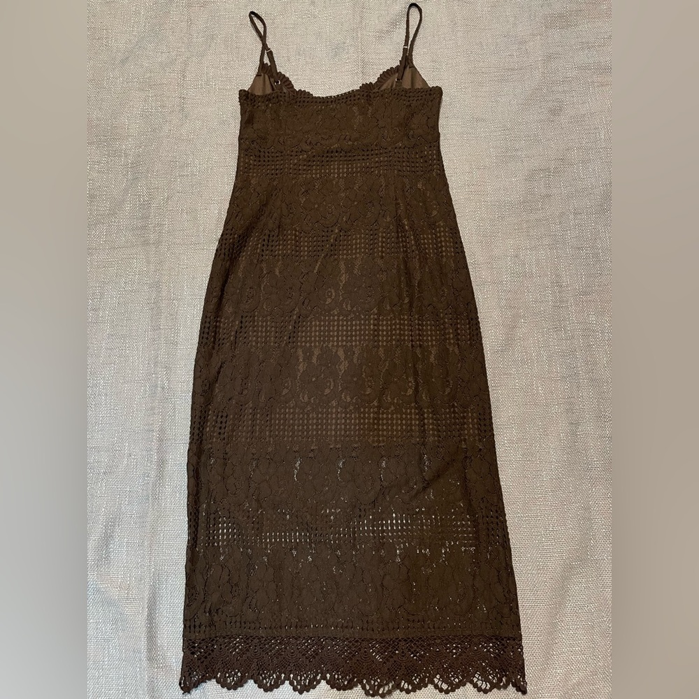 Gorgeous midi fitted black lace dress!!
